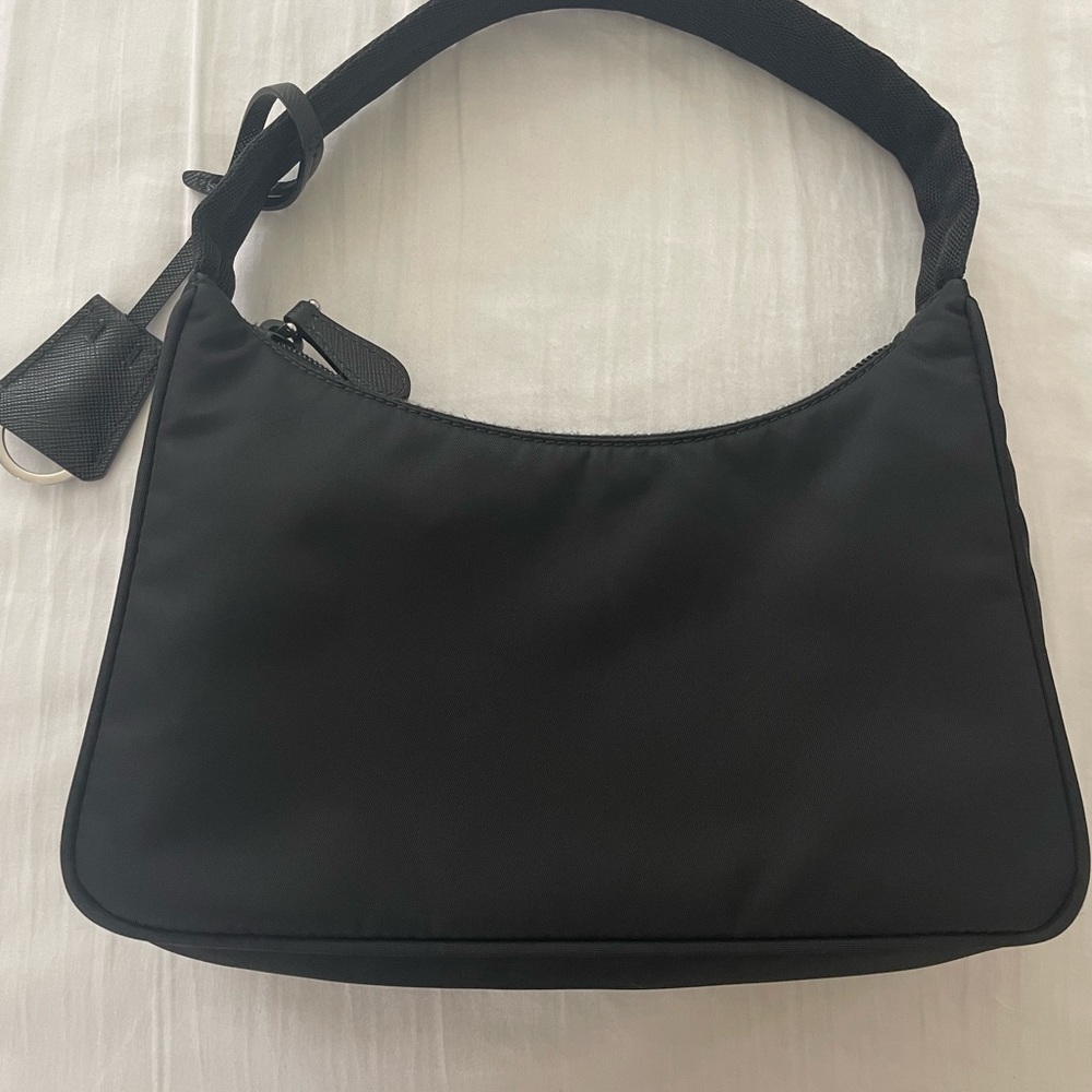 Prada Re-Edition 2005 Re-Nylon mini bag. Nero color - Picture 3 of 4